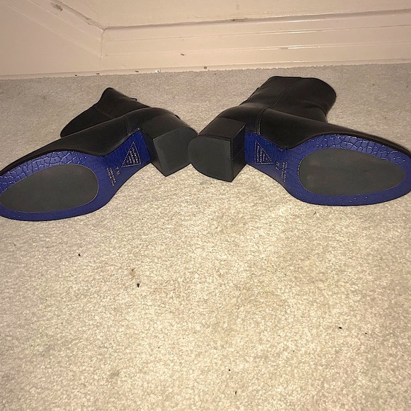 Black boot booties made in Italy size 7 - Picture 2 of 5